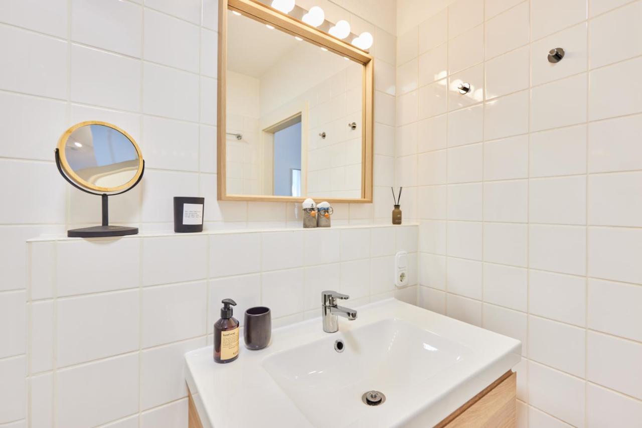 Studio3 Zentral Und Ruhig Mit Parkplatz, 5 Min Z Bali-T Und Gop, Boxspringbett Bad Oeynhausen Eksteriør bilde