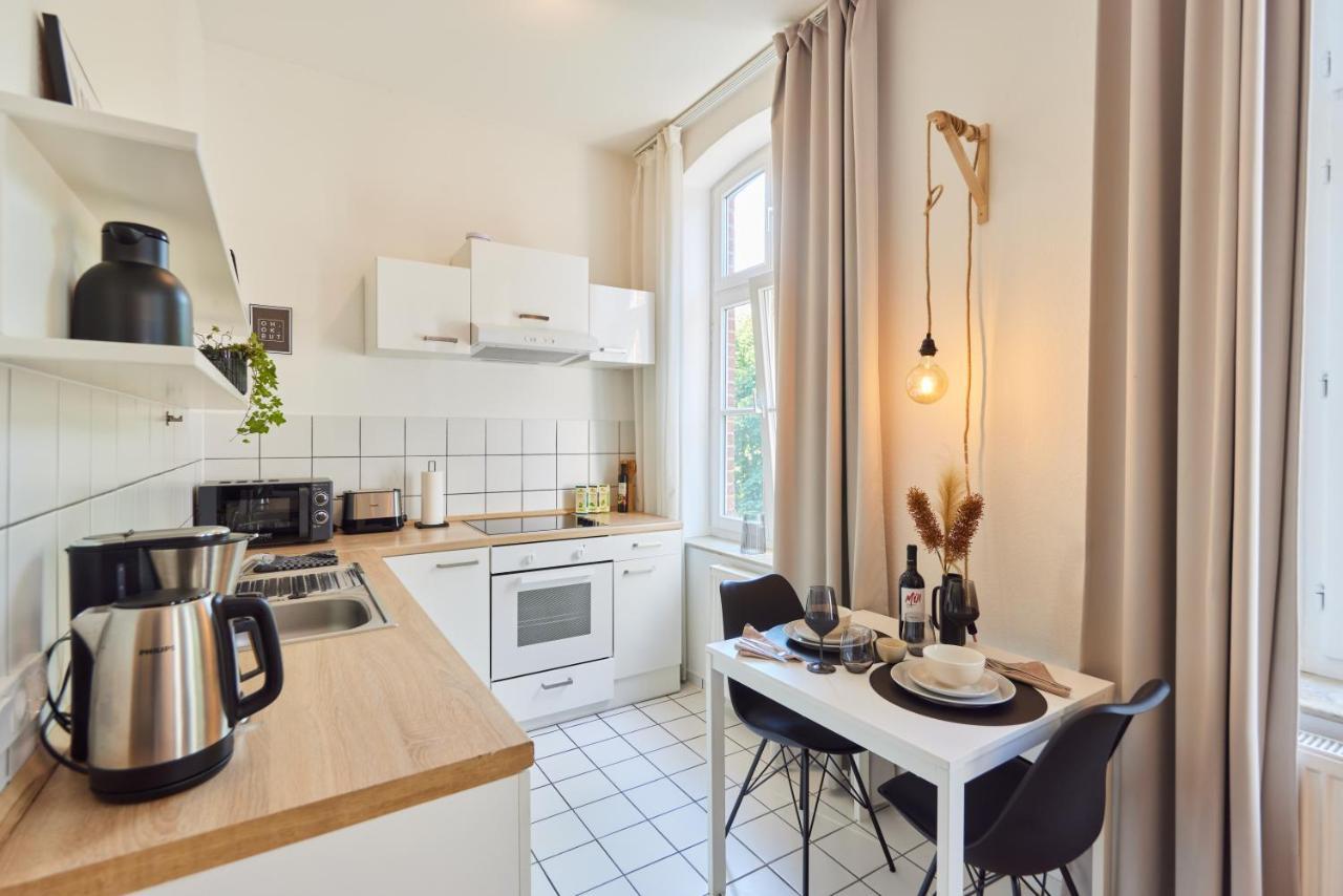 Studio3 Zentral Und Ruhig Mit Parkplatz, 5 Min Z Bali-T Und Gop, Boxspringbett Bad Oeynhausen Eksteriør bilde