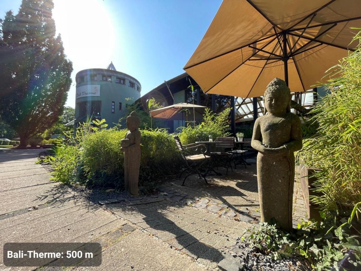 Studio3 Zentral Und Ruhig Mit Parkplatz, 5 Min Z Bali-T Und Gop, Boxspringbett Bad Oeynhausen Eksteriør bilde